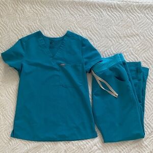 Figs Aqua Blue Scrub Set